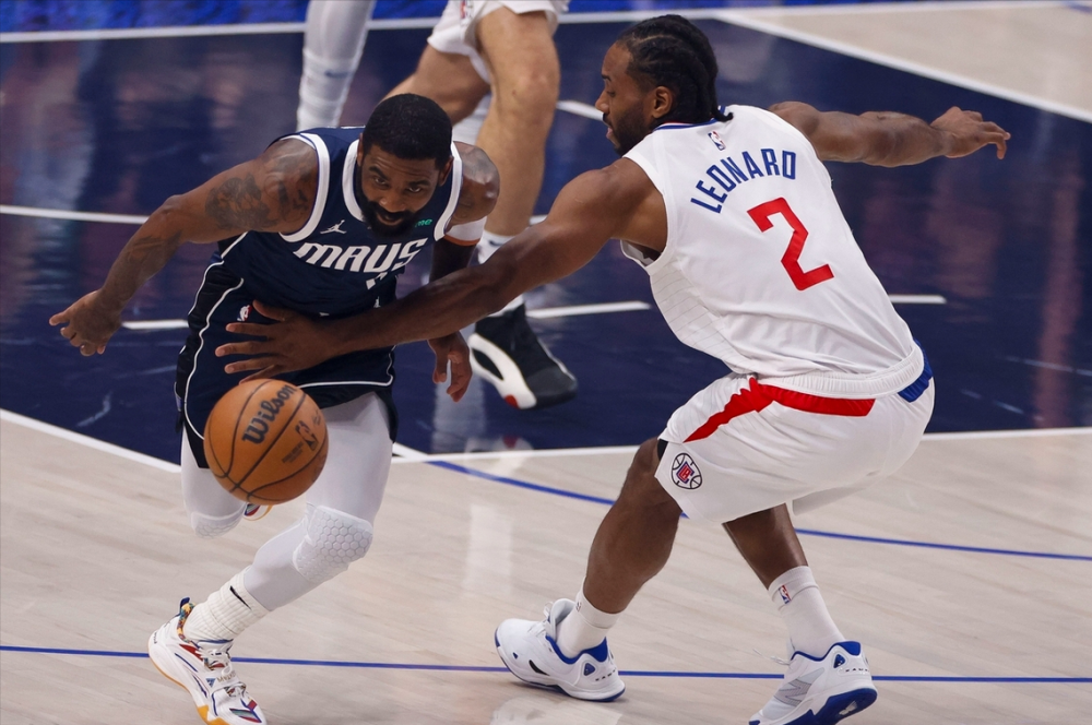 窗口期萨克拉门托国王备战法国杯，官宣签约细节曝光，更衣室稳定，赛季目标并未改变