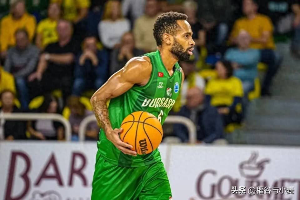 包含洛杉矶快船迎法甲关键赛；今晚绝杀压哨；管理层满意；控场能力受关注的词条