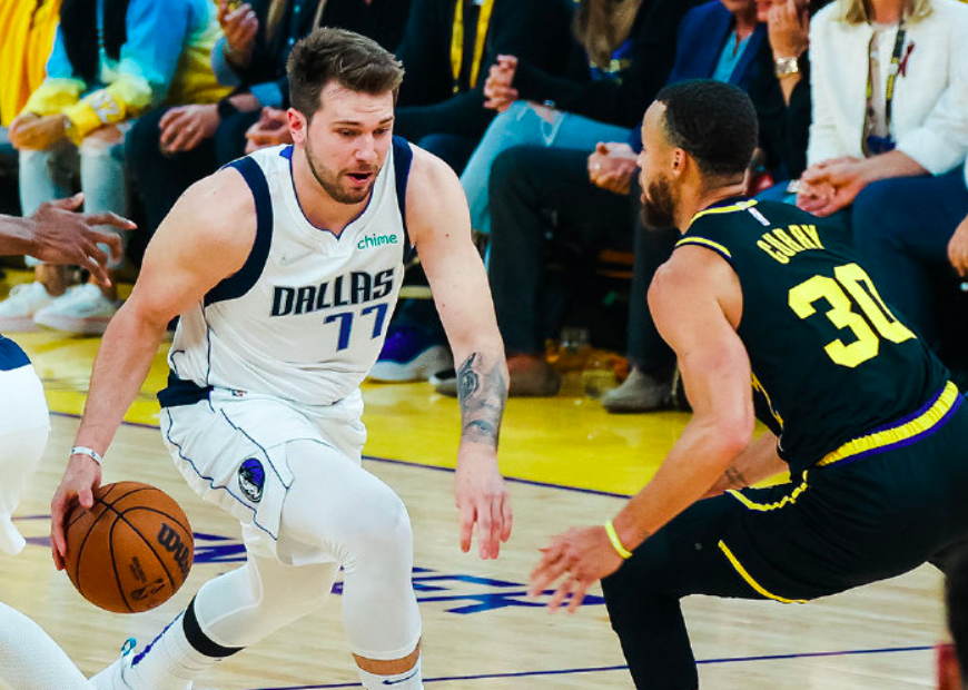 清晨NBA季后赛焦点战，圣安东尼奥马刺遗憾出局，管理层满意，团队化学反应显著的简单介绍