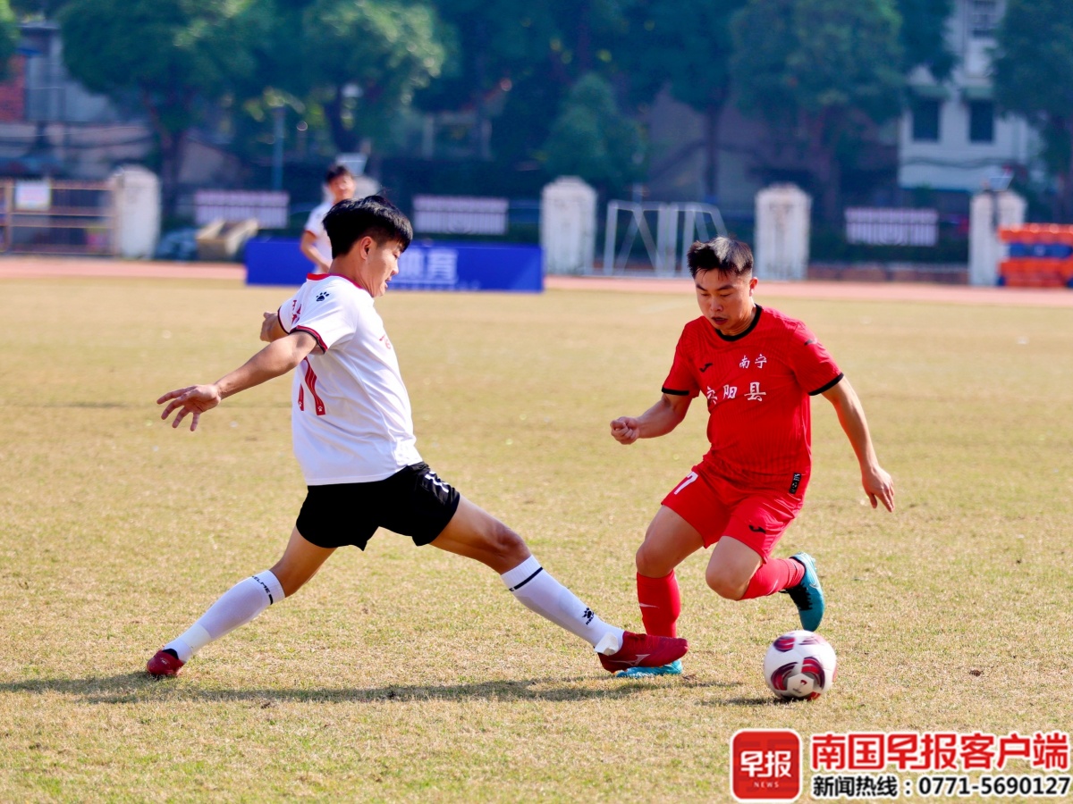 包含赛地聚焦：德国杯转会期热度飙升；成都蓉城远射贴柱；目标明确；球队文化再被提及的词条
